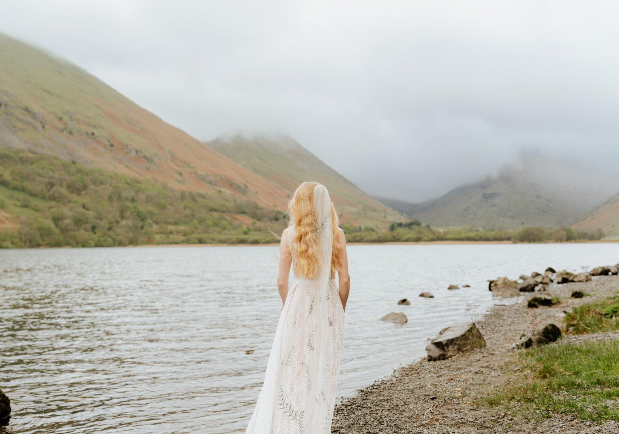 carousel-hero-element image-3