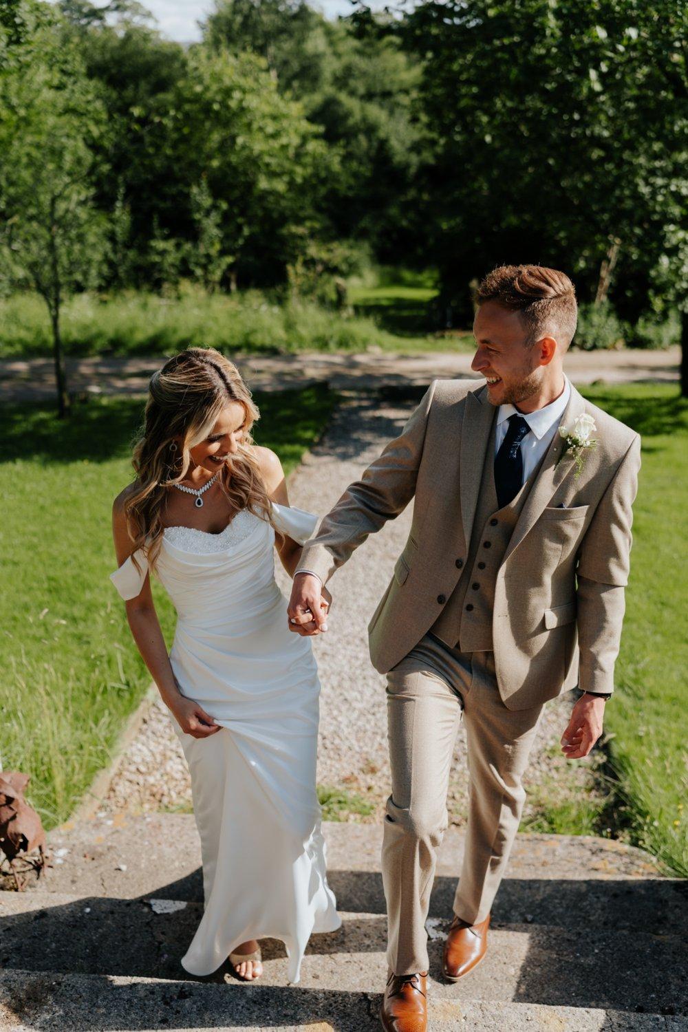 carousel-hero-element image-3