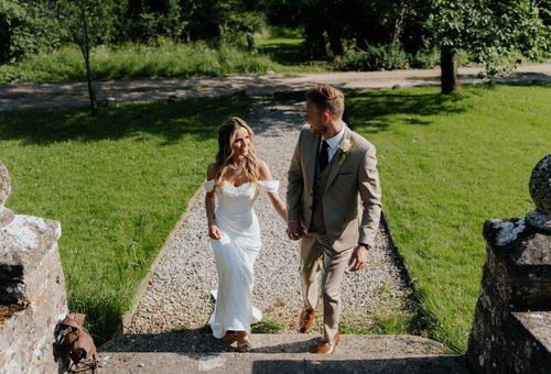 mobile - carousel-hero-element image-0