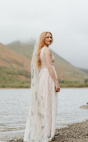 mobile - carousel-hero-element image-1